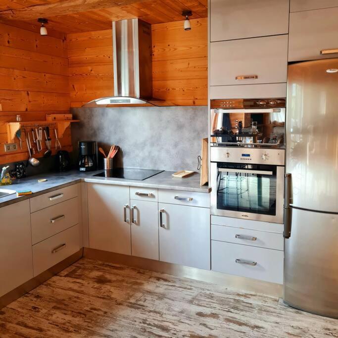 Chalet Familial - Pyrenees, Au Coeur Des 3 Stations La Cabanasse ภายนอก รูปภาพ